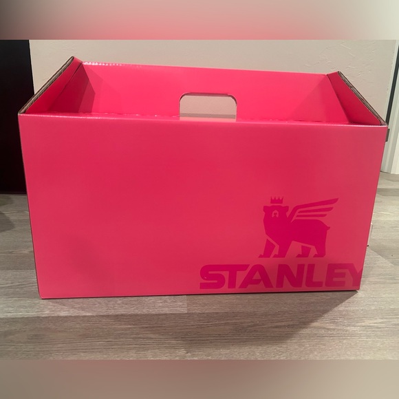 Stanley Barbie Collection- Full set in box - Picture 3 of 8